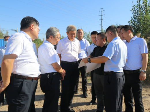 山東省路橋集團(tuán)、山東高速德州發(fā)展有限公司到交投集團(tuán)實地考察并簽訂合作協(xié)